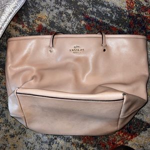 Coach shoulder tote purse
